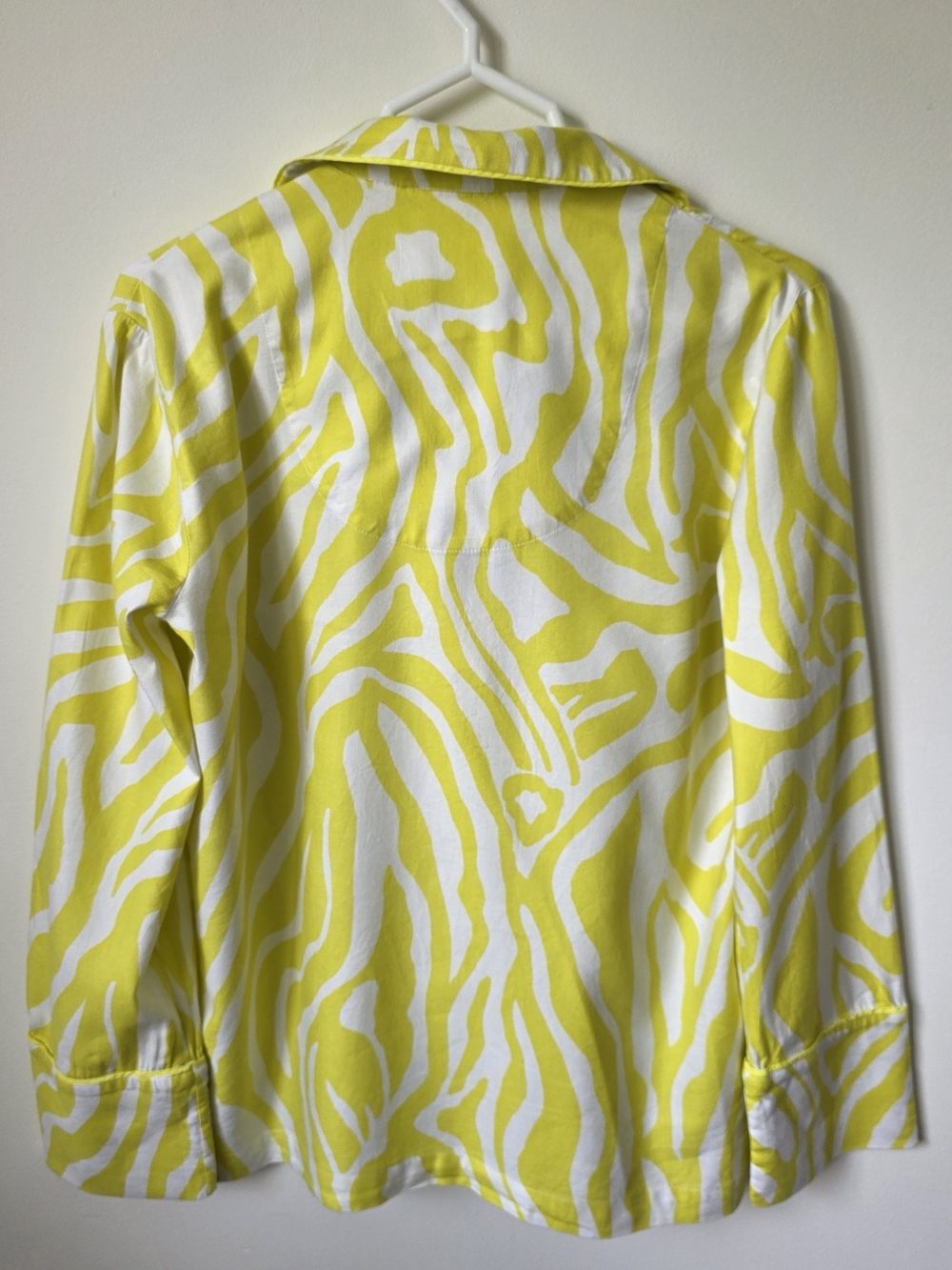 By Anthropologie Zebra Print Flannel Preppy Shirt PJ Top XS Citron Casual Chic - Picture 3 of 10